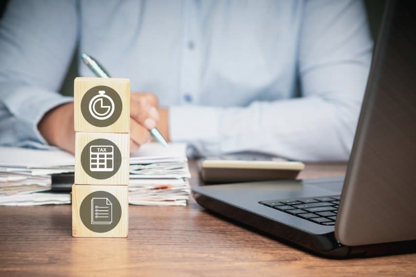 Top 8 Payroll Software for Accountants image