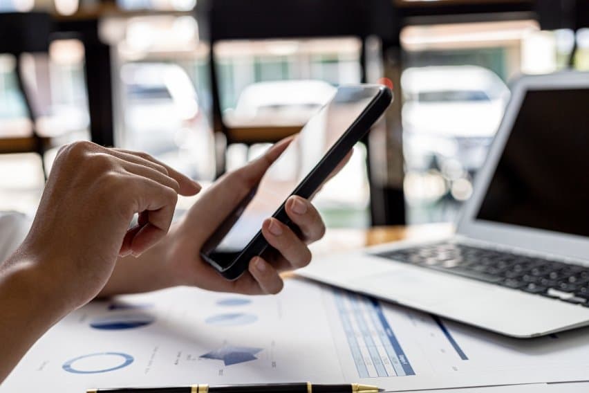 How to Send an Invoice: An Overview image