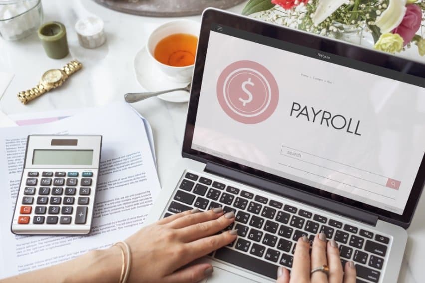 8 Best Payroll Software for Restaurants in 2025