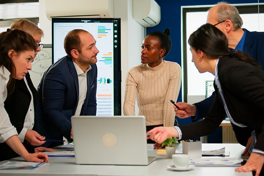 5 Best CRM Systems for Small Business image