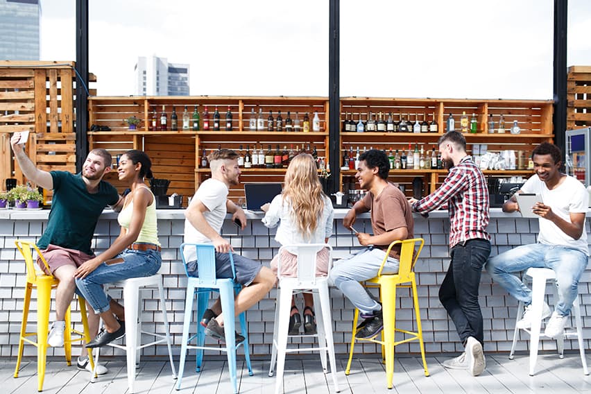 How Much Does It Cost to Open a Bar? image