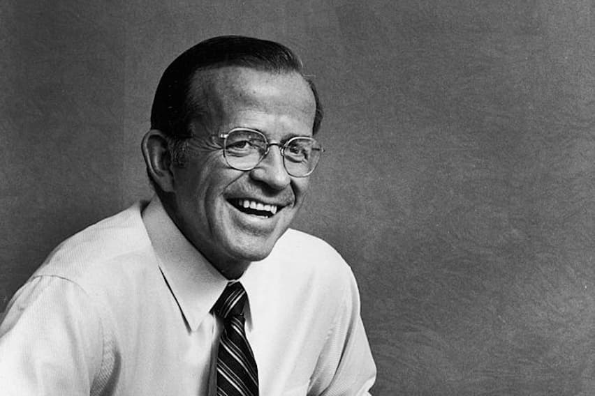 Dee Hock on Relationship Priorities for Managers image