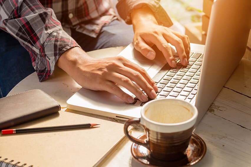 20 Free WordPress Themes for Every Kind of Freelancer image