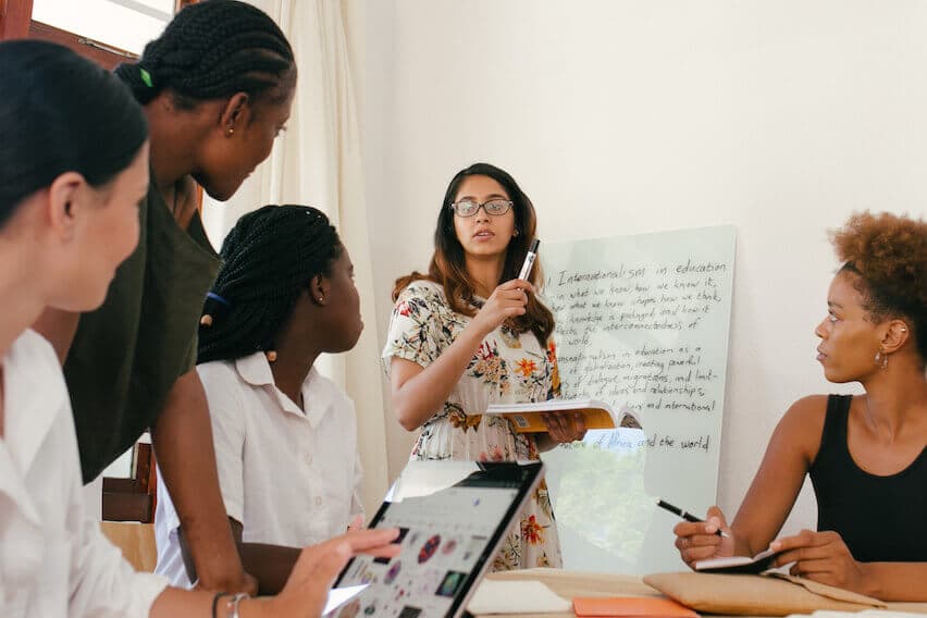 12 Marketing Pros + Agencies Give Their Best Project Management Tip image