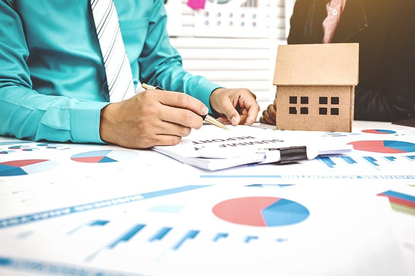 How to Calculate Overhead for Real Estate Companies image