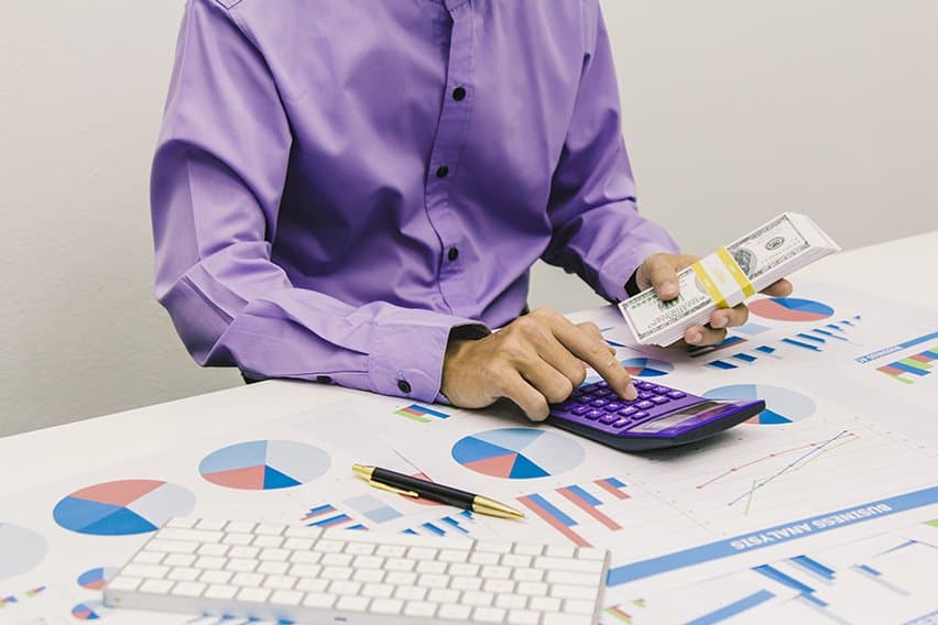 Accounts Receivable and Accounts Payable: What’s the Difference? image