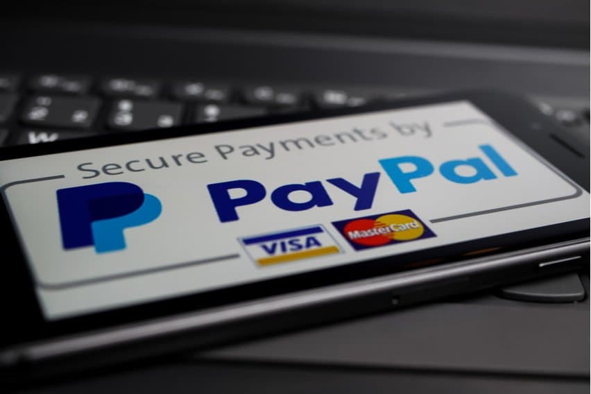 How Safe Is PayPal for Sellers & Buyers? 4 Tips to Stay Safe image