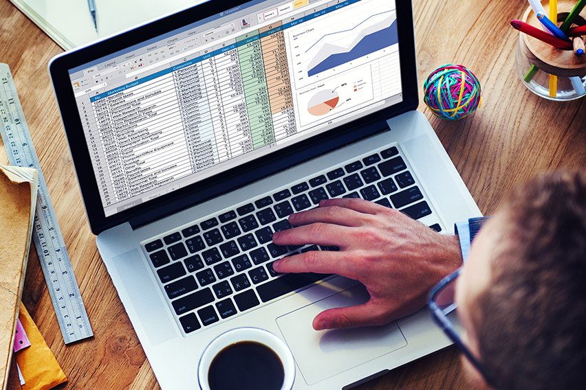 Top 5 Best Reporting Software & Tools - FreshBooks