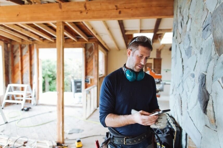 11 Must-Have Free Apps for Contractors in 2024